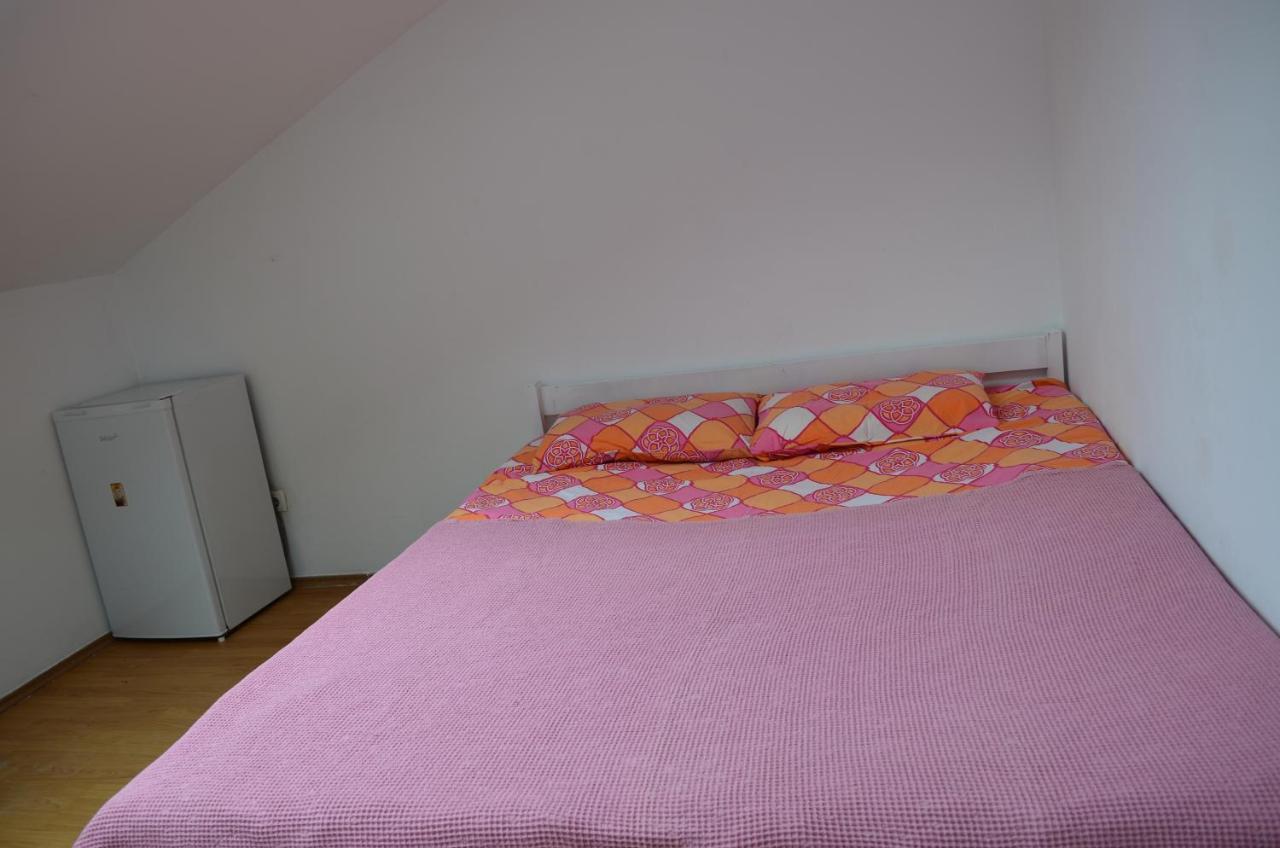 Moonlight Hostel Priština Exteriér fotografie