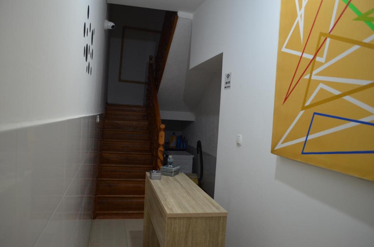 Moonlight Hostel Priština Exteriér fotografie