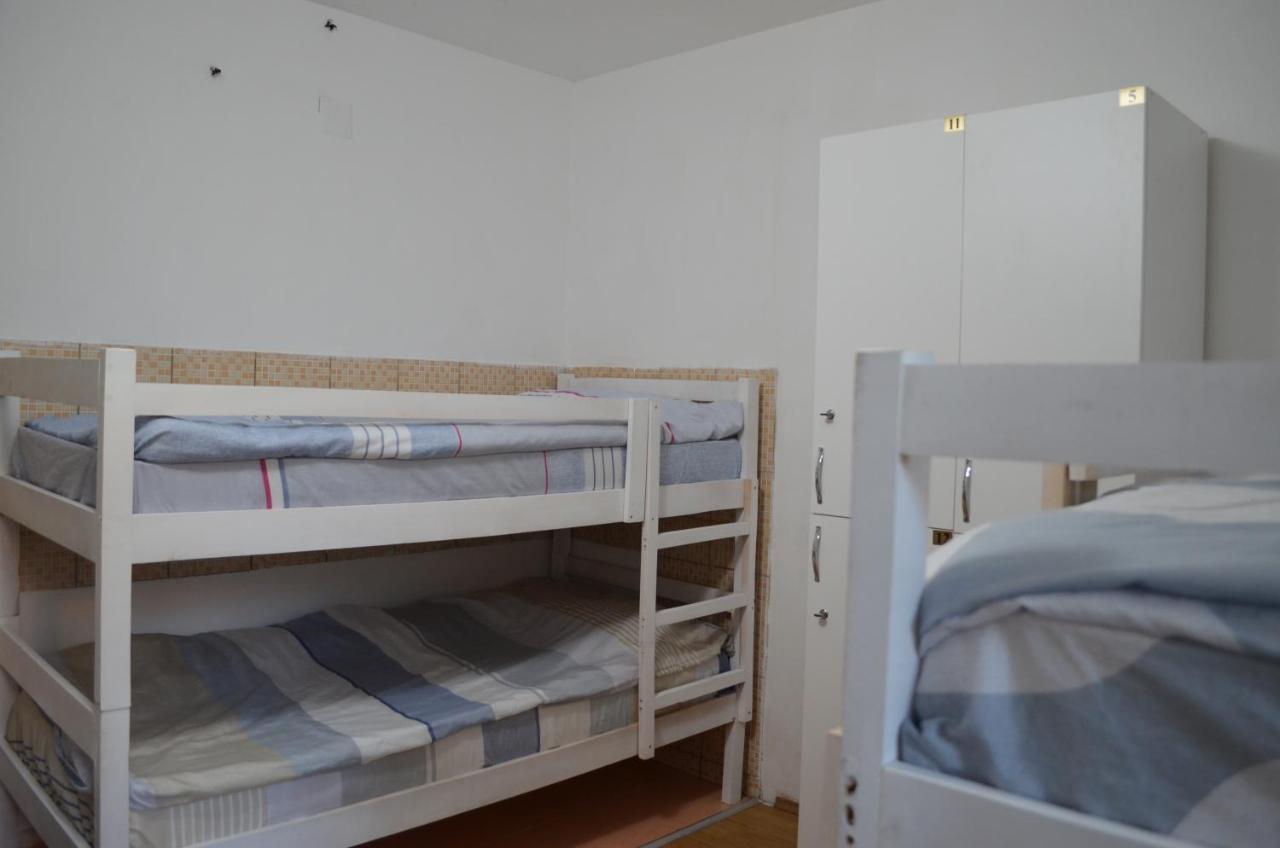 Moonlight Hostel Priština Exteriér fotografie