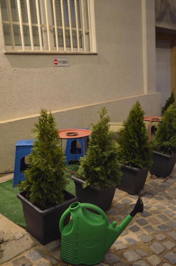 Moonlight Hostel Priština Exteriér fotografie